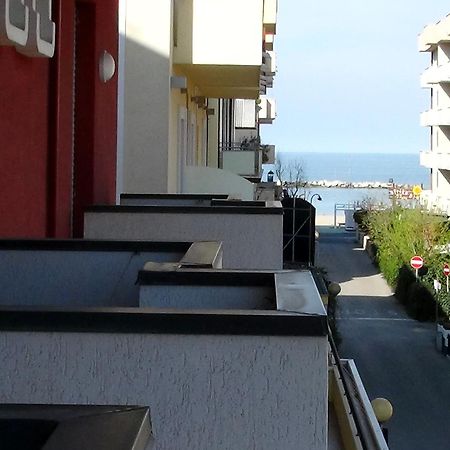 Hotel La Caravella Bellaria-Igea Marina Exterior photo